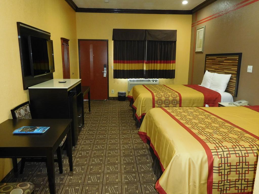 Queen Room with Two Queen Beds